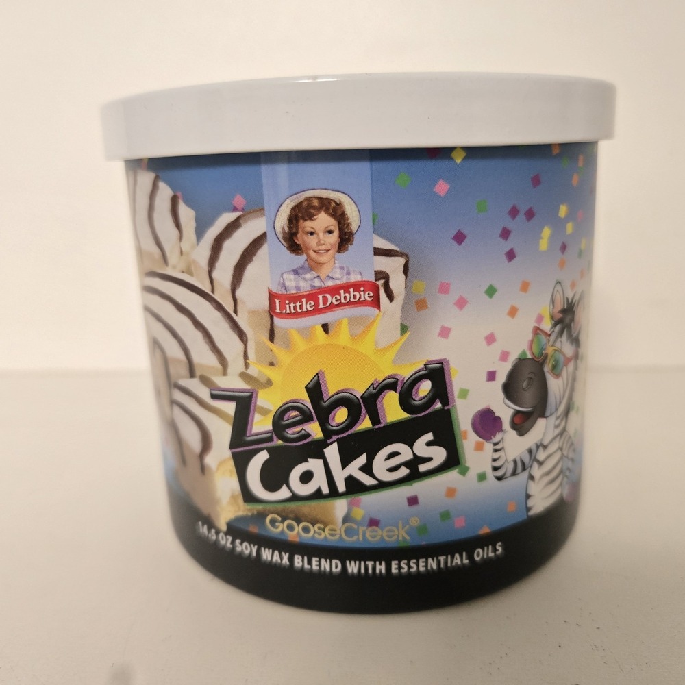 Little Debbie Vanilla Zebra Cake Scented Candle 3-Wick Soyβ Wax 50 Hr Burn NEW